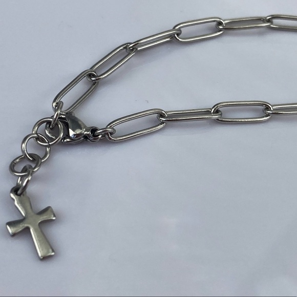 Stainless Steel Paperclip Anklet with Cross - Picture 3 of 8